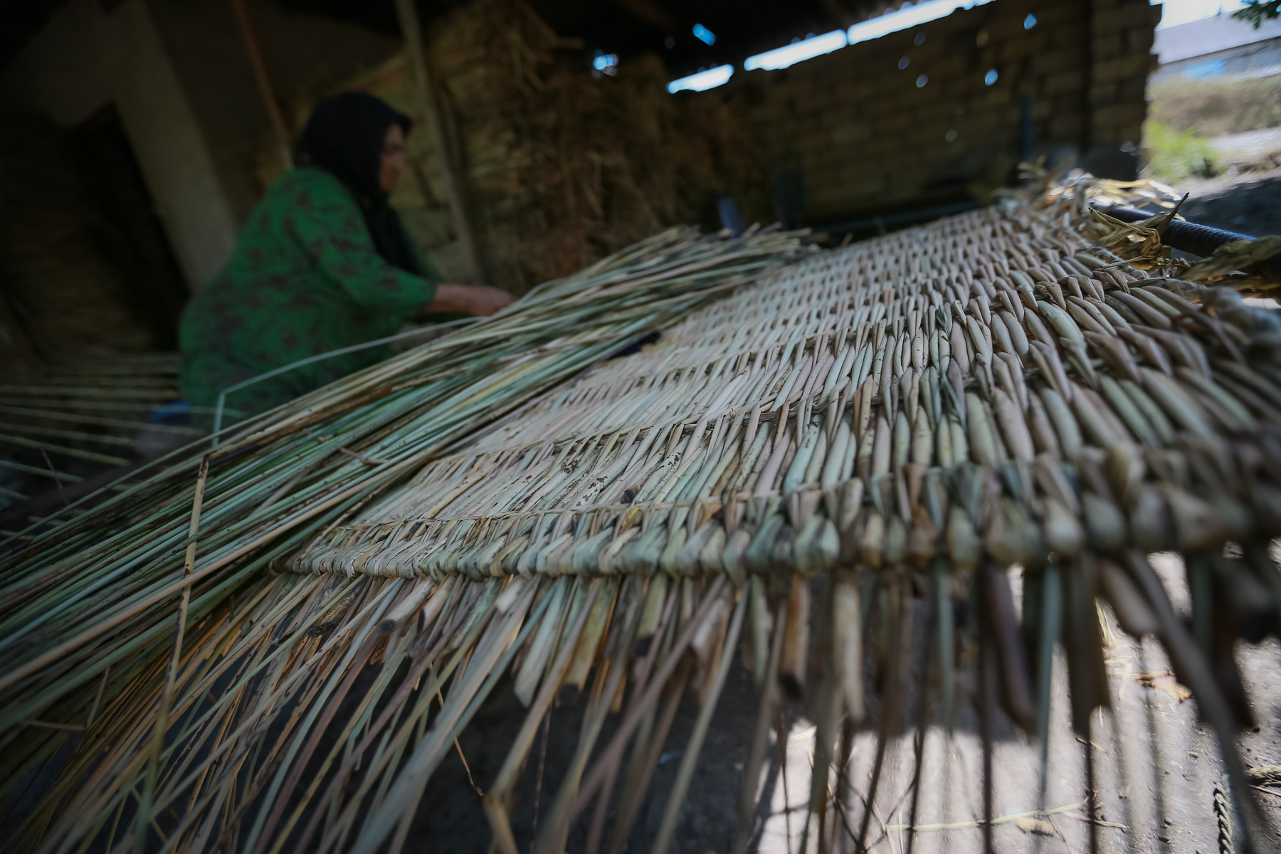 4 metrlik həsir hazırlamaq üçün təxminən 2 saata qədər vaxt tələb olunur