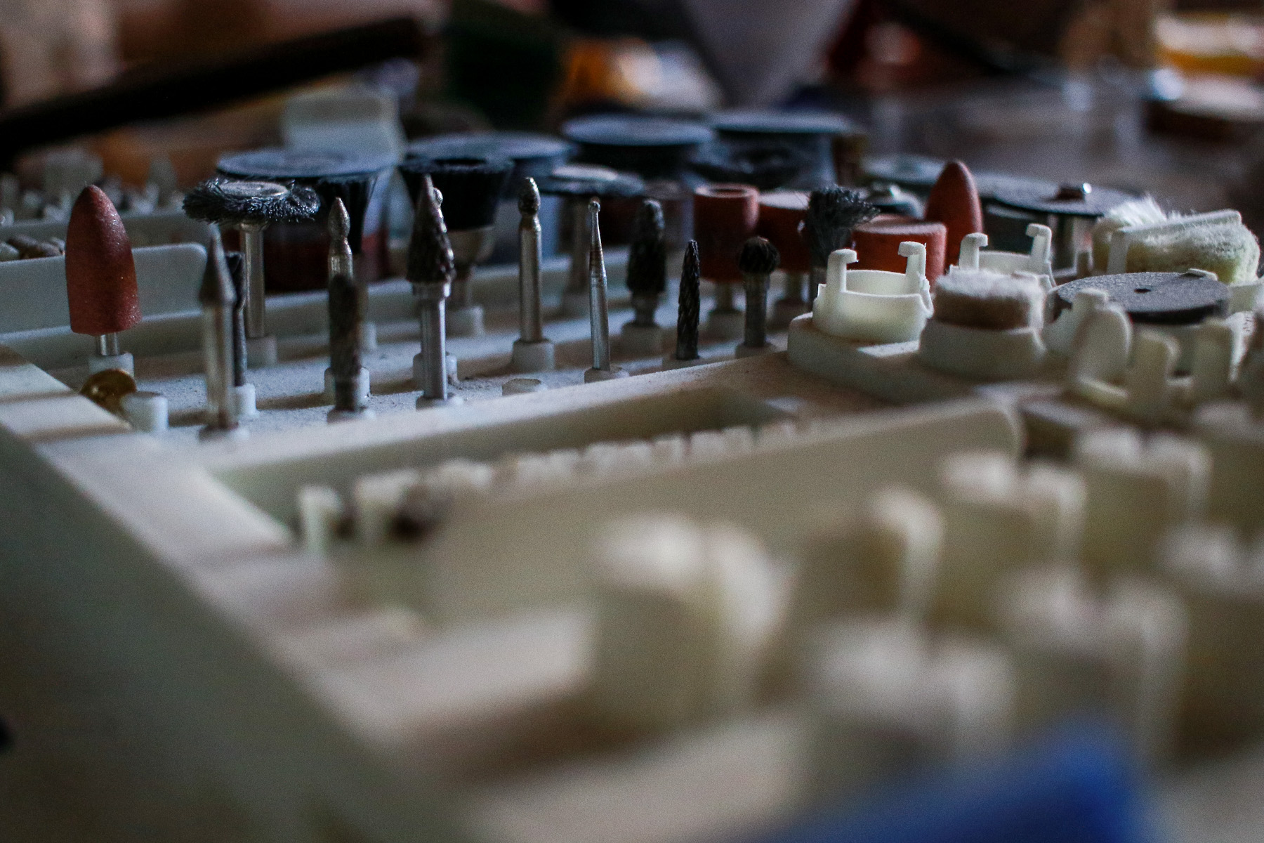 Ağacları yonmaq üçün lazım olan müxtəlif növlü deşici alət başlıqları