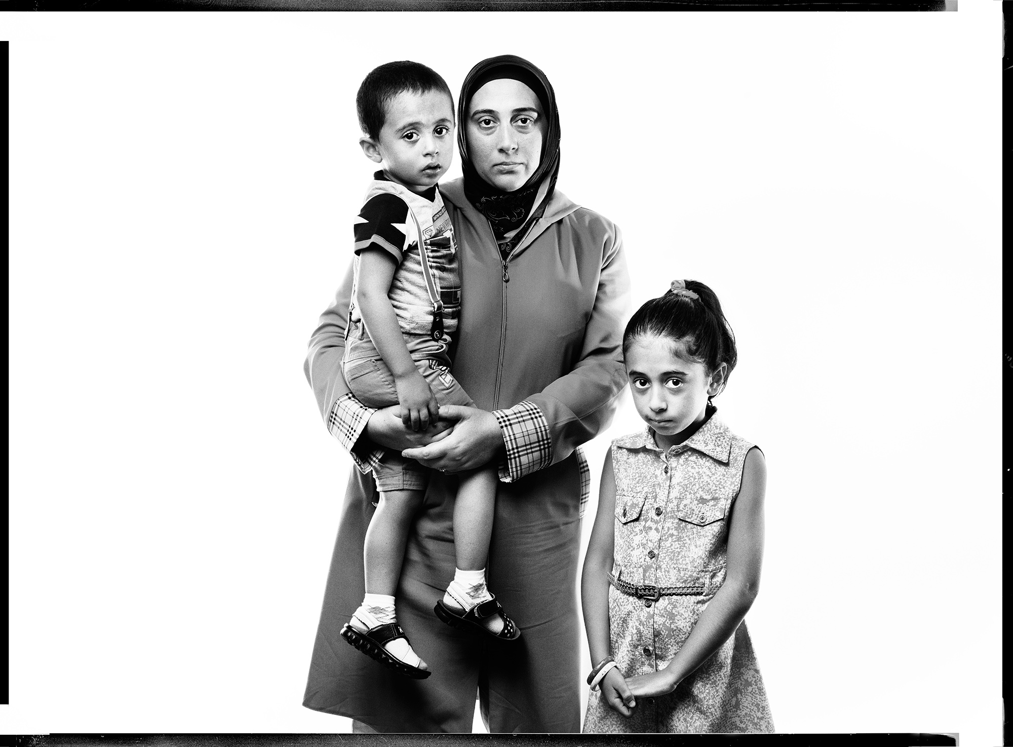 Aslan (oğul), Könül (həyat yoldaşı) və Zəhra (qızı), Rəşad Ramazanov bloqqer, 9 may 2013-dən həbsdədir