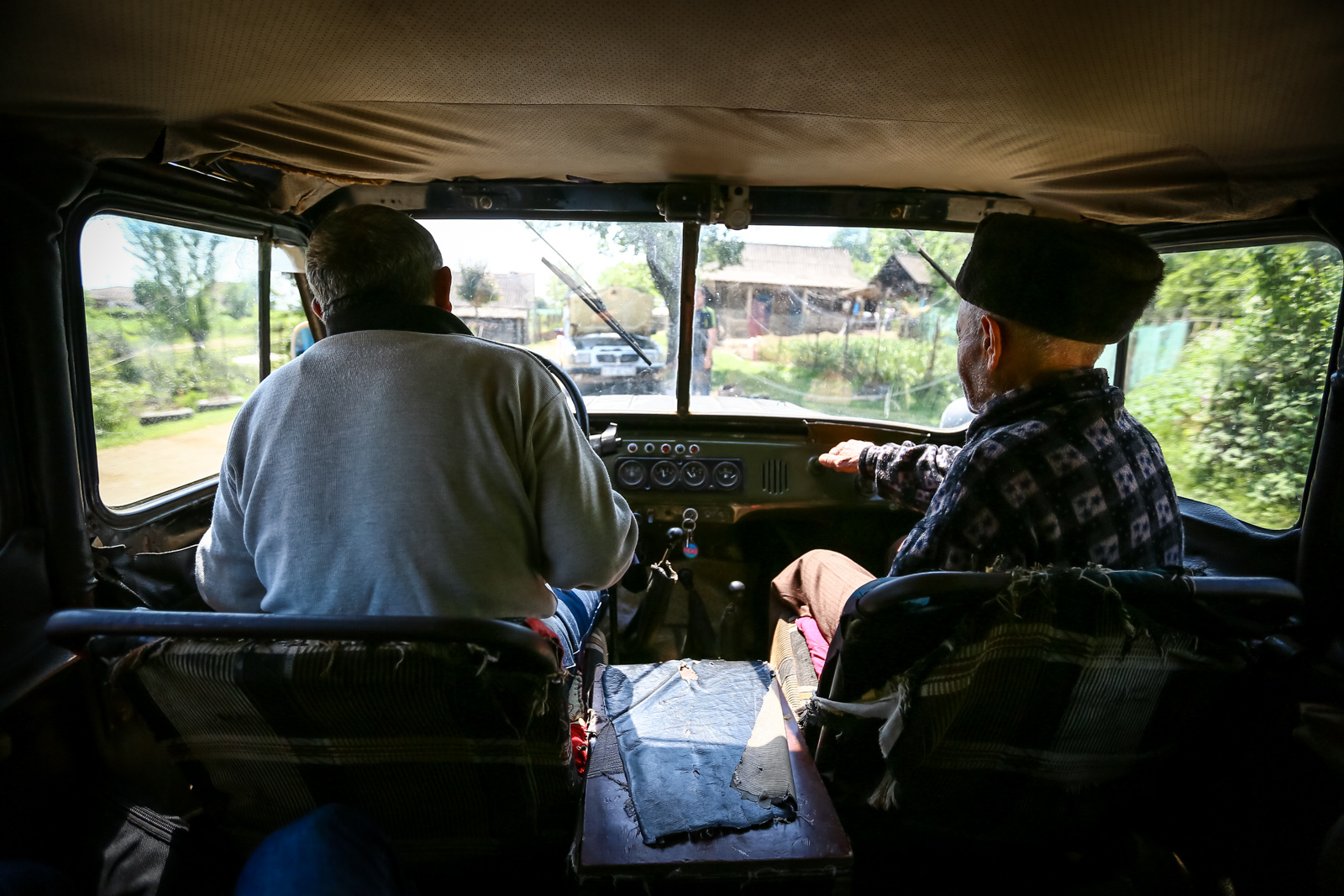 Astaranın Səkəşam kəndinə gedən yol