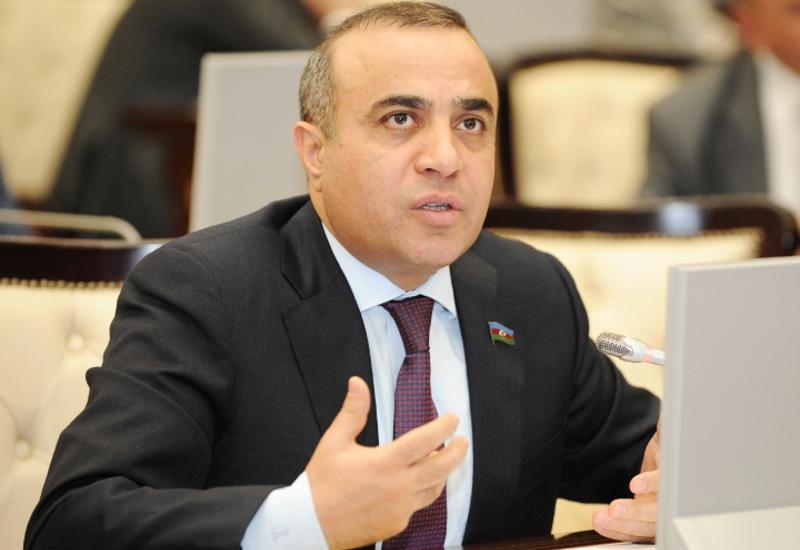 azay_guliyev_190515_02.jpg