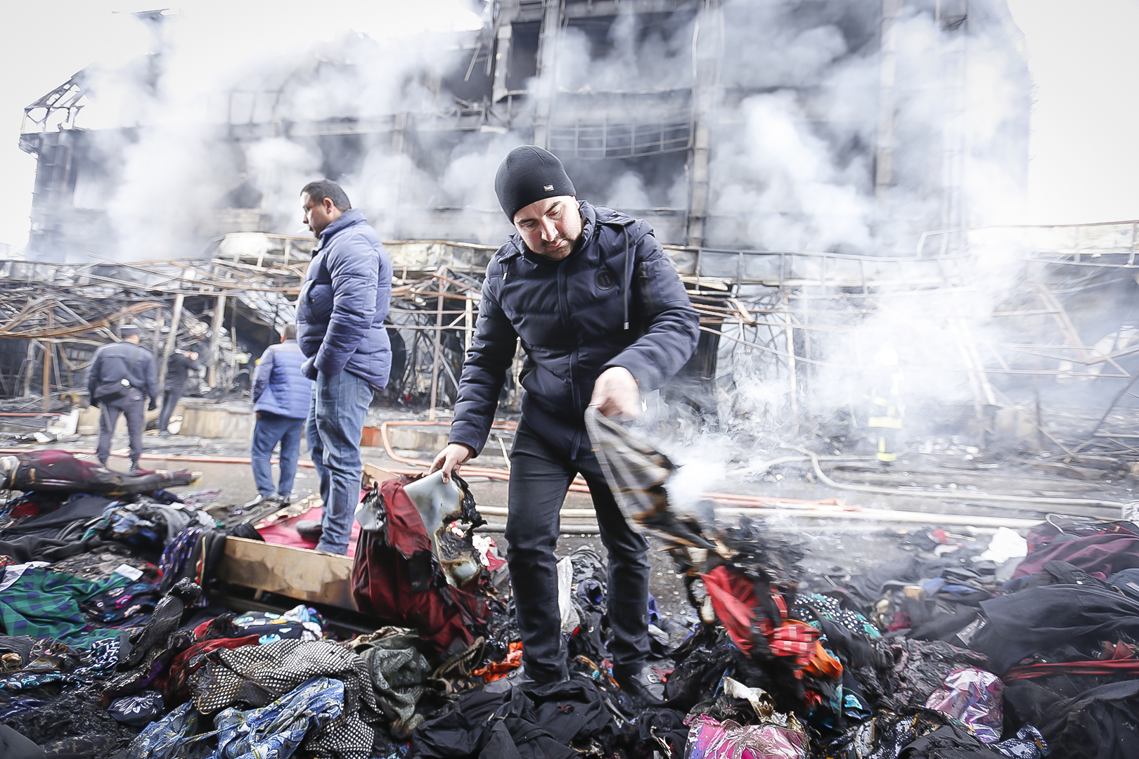 “Diqlas” Ticarət Mərkəzində yanğın