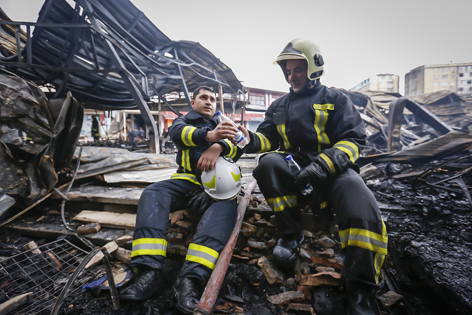 “Diqlas” Ticarət Mərkəzində yanğın