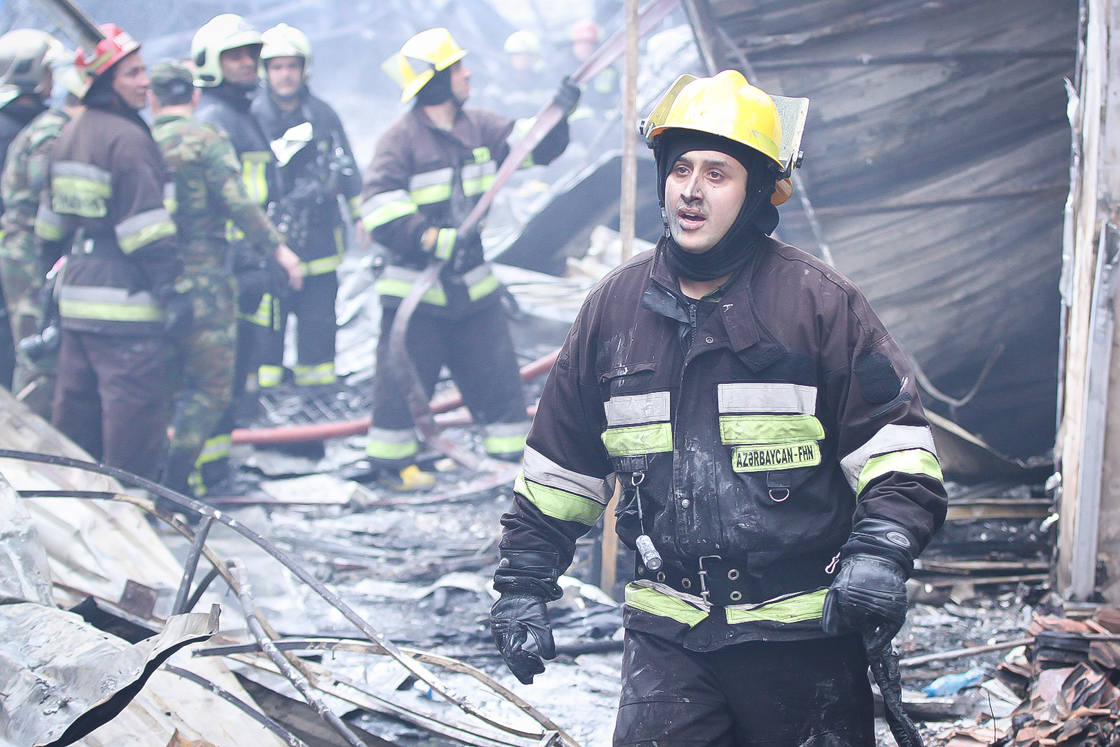 “Diqlas” Ticarət Mərkəzində yanğın