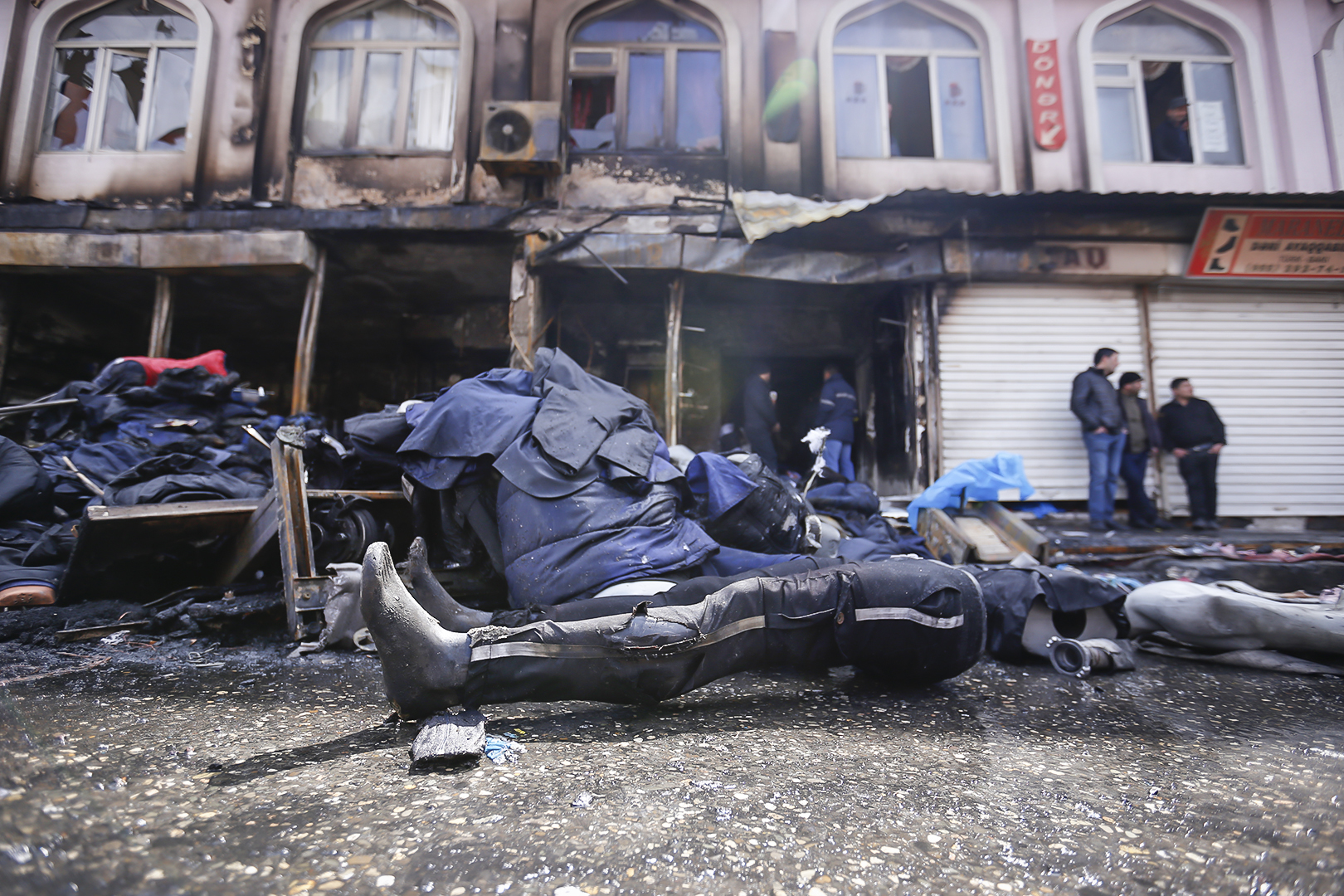 “Diqlas” Ticarət Mərkəzində yanğın