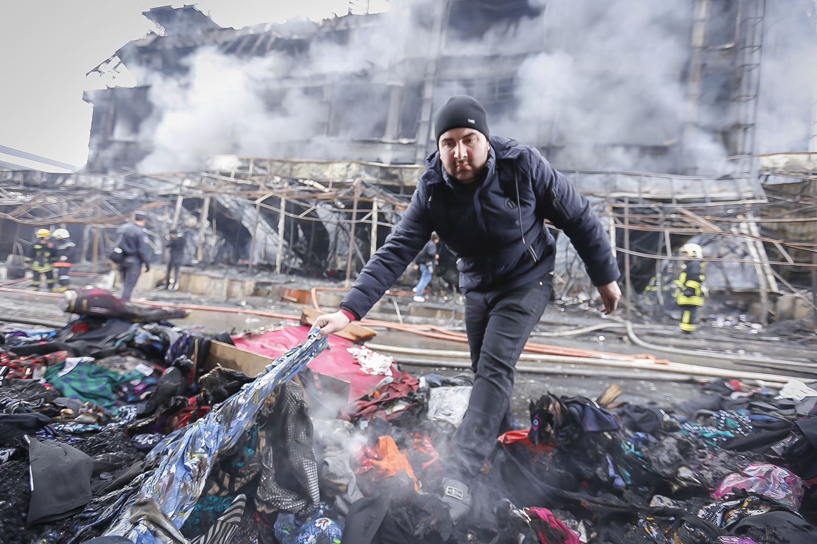 “Diqlas” Ticarət Mərkəzində yanğın