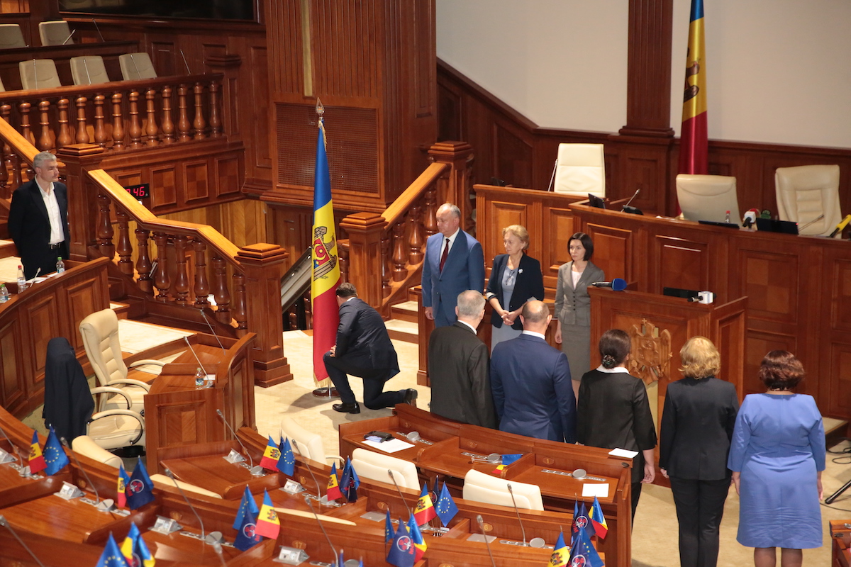 dodon-sandu-greceanii-nastase-parlament.jpg