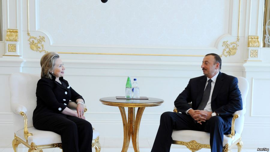 Hillari Klinton və İlham Əliyev
