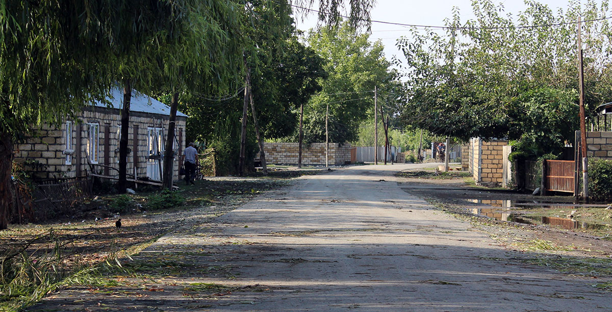 İtitala kəndindən sərhəddə olan yol