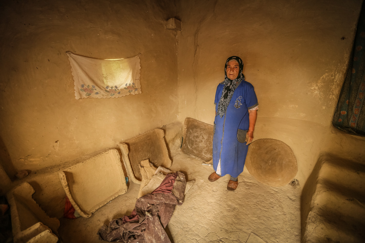 Madina leaves it to dry