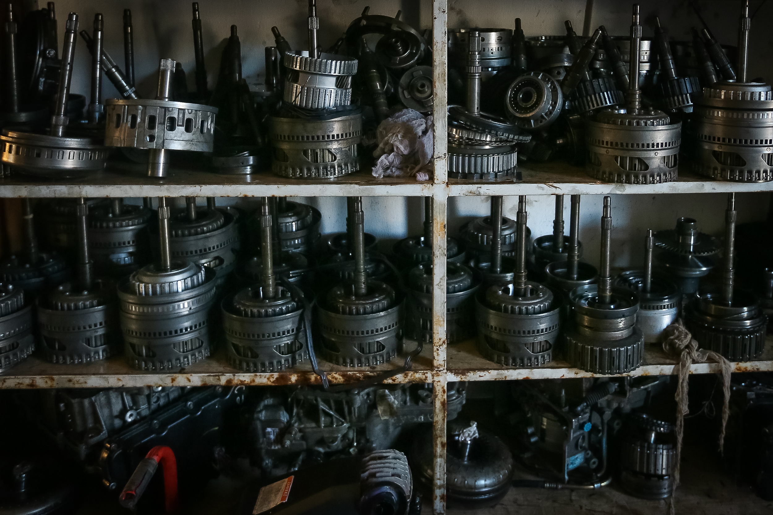 Maşınlar üçün lazım olan ehtiyat hissələri