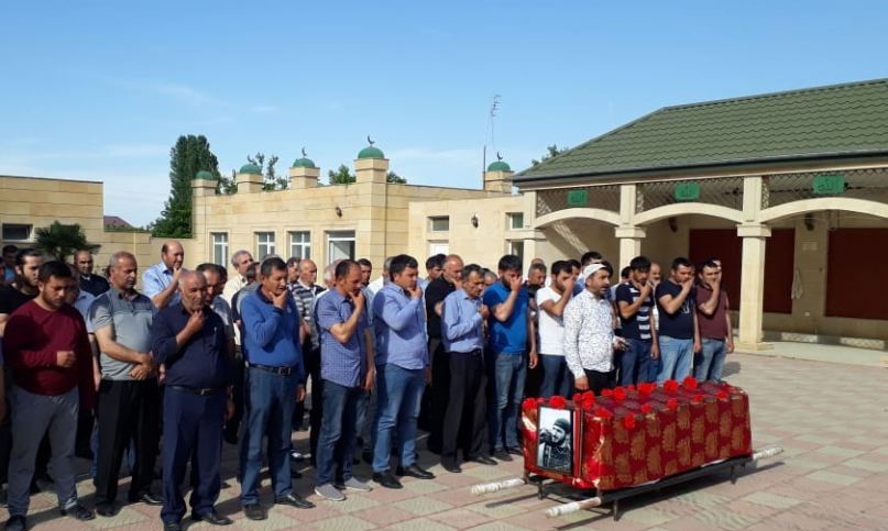 Namin Bünyatzadənin dəfn mərasimi