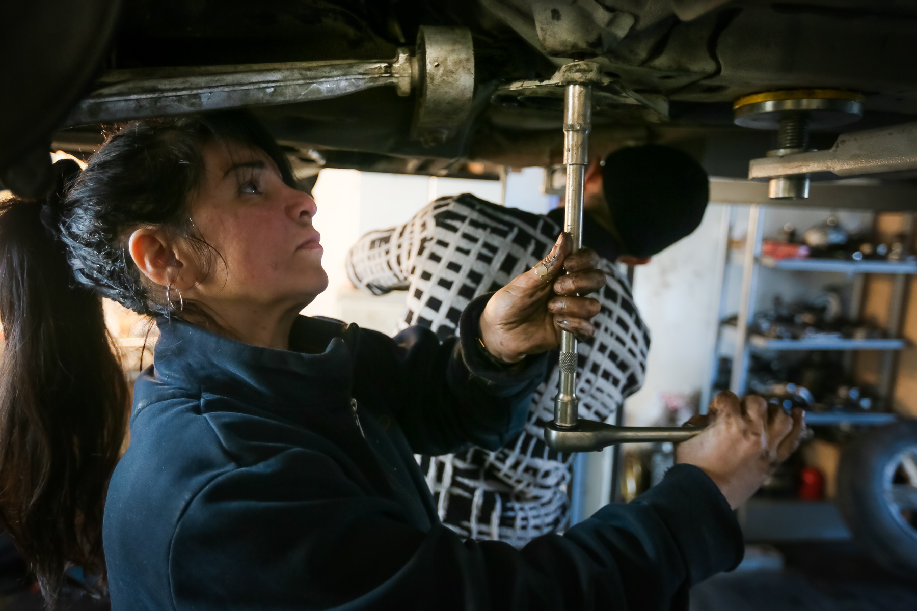 Nüşabə xanım hələlik Azərbaycanda ilk qadındır ki, bu sahədə çalışır