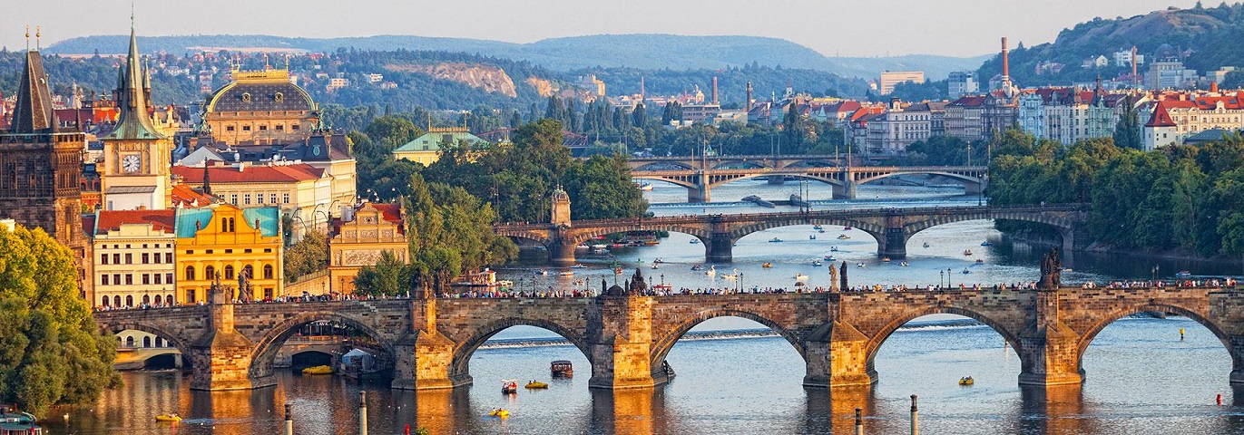 prague-river-bridges.jpg