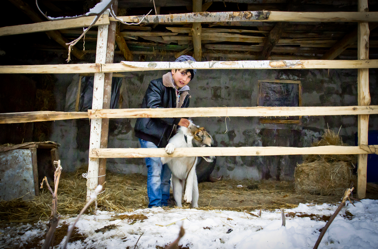 Razim 4-cü sinifdə oxumasına baxmayaraq, təsərrüfat işlərini yaxşı bacarır və gələcəkdə ali təhsil almaq istəyir