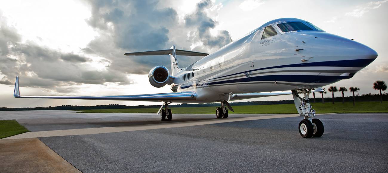 Самолет Gulfstream G550