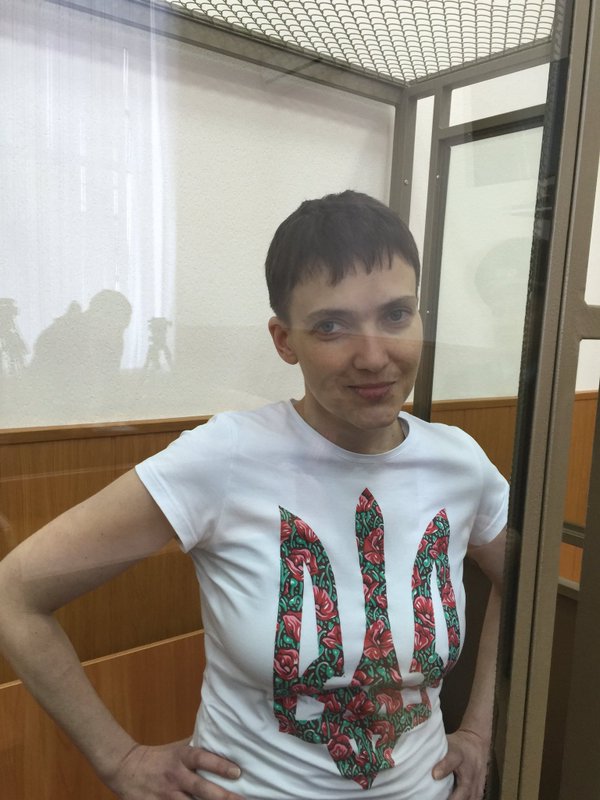 Савченко в зале суда после пяти дней сухой голодовки