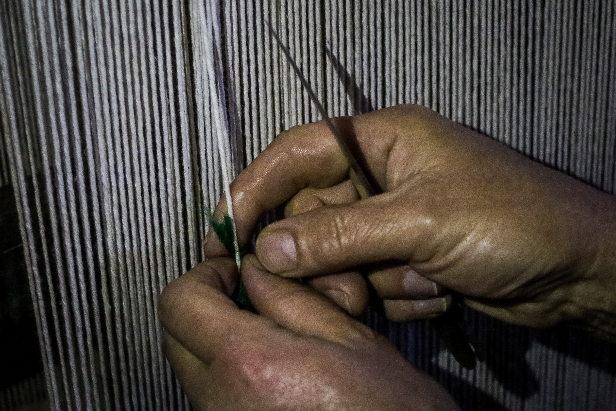 Sədaqət xanım xalça toxumağı anasından və bacılarından öyrənib