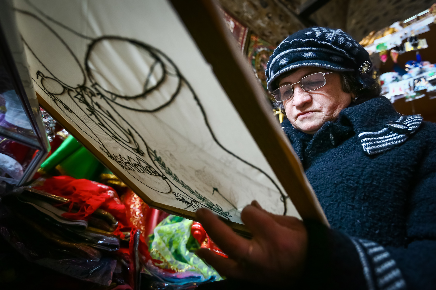 Səyalı xanım deyir ki, təkəlduz çətin olsa da, bu işə vurğundur. Hətta öz qızı və gəlininə də öyrədib.