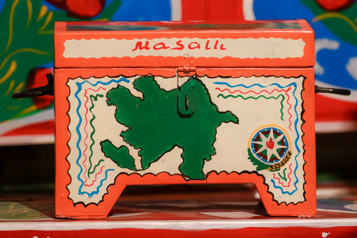 Sifarişdən asılı olaraq istənilən rəsmi çəkmək də mümkündür