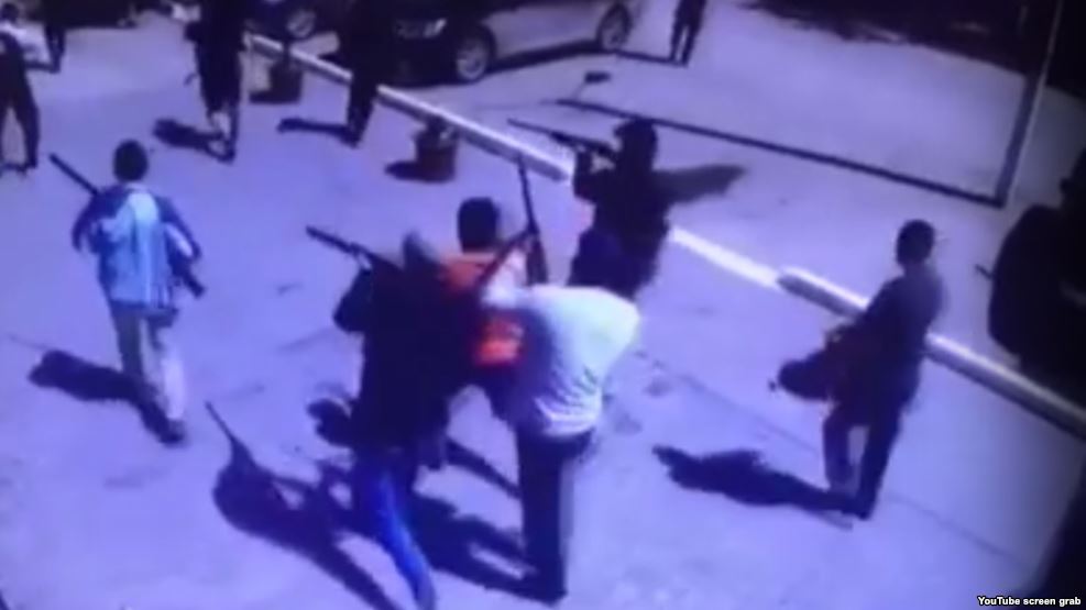 Скриншот видеозаписи предположительно о событиях в Актобе.