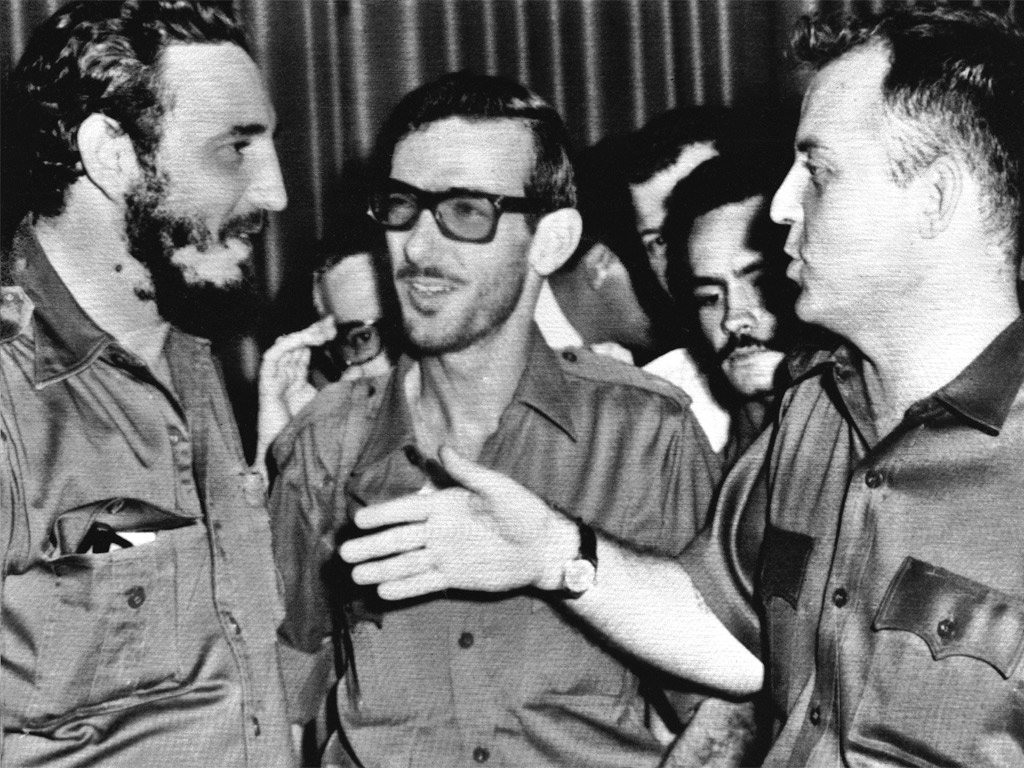 Soldan sağa:  Fidel Kastro, Eloy Qutyerres Menoyo və Uilyam Aleksandr Morqan