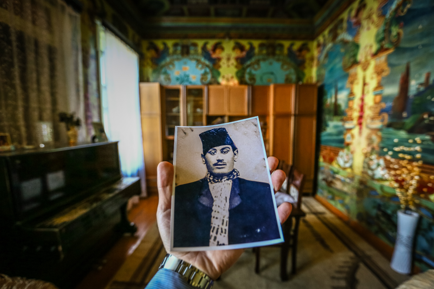 Üzeyir dayı babası Rəcəbəli Əbdüləli oğlunun fotosunu hələ də qoruyub saxlayıb