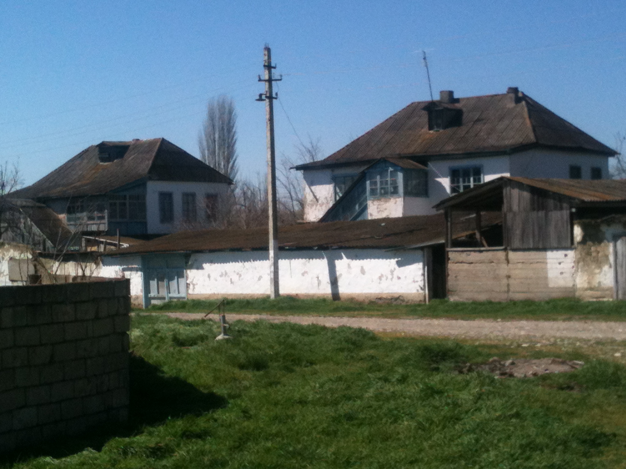 Water pumps are located on the streets of the village to draw water by hand
