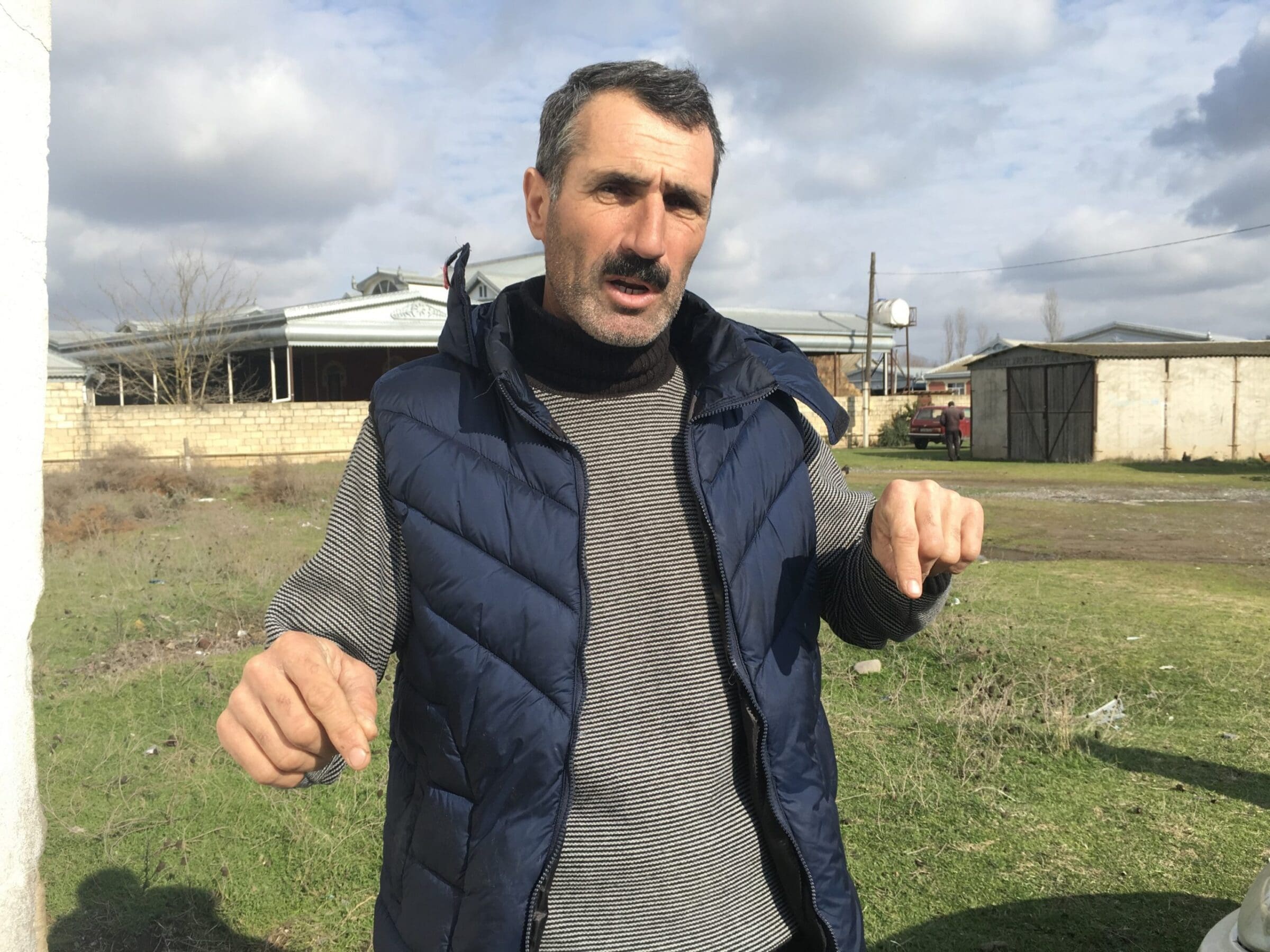 Житель села Эльхан Тарвердиев