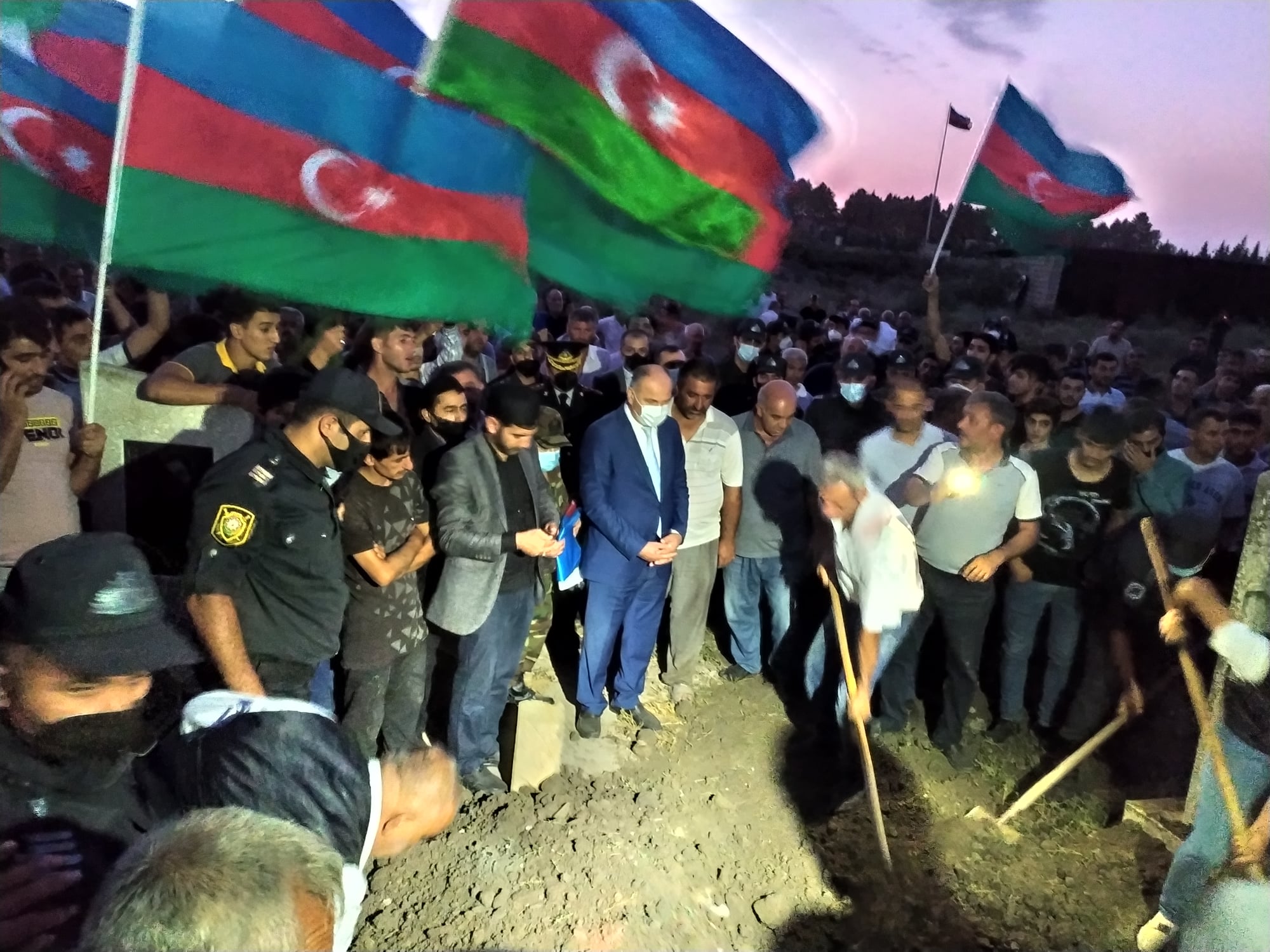 Hərbçinin dəfn mərasimi