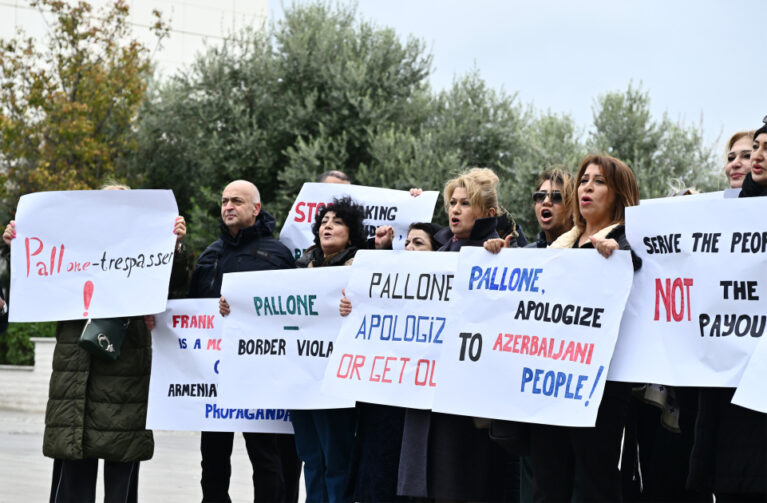 Frenk Palloneyə qarşı etiraz aksiyası. Foto: Azərtac