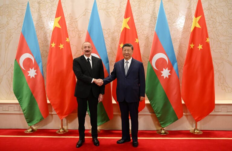 Tiencin şəhərində İlham Əliyevin Çinin Sədri Si Cinpin ilə görüşü keçirilib, foto: president.az