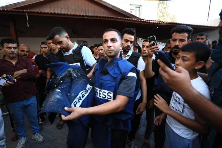 Jurnalistlərin dəfn mərasimindən, foto: Anadolu via Reuters Connect