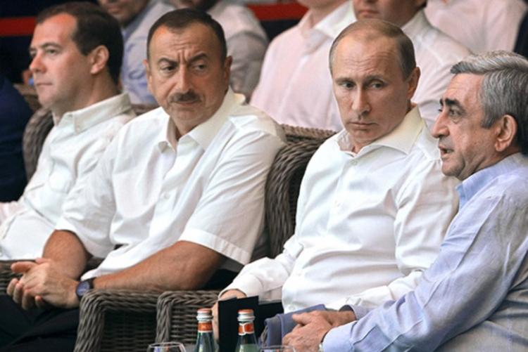 Слева направо: Президенты Алиев, Путин, Саргсян
