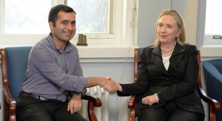 Bəxtiyar Hacıyev və Hillari Klinton foto sosial şəbəkə