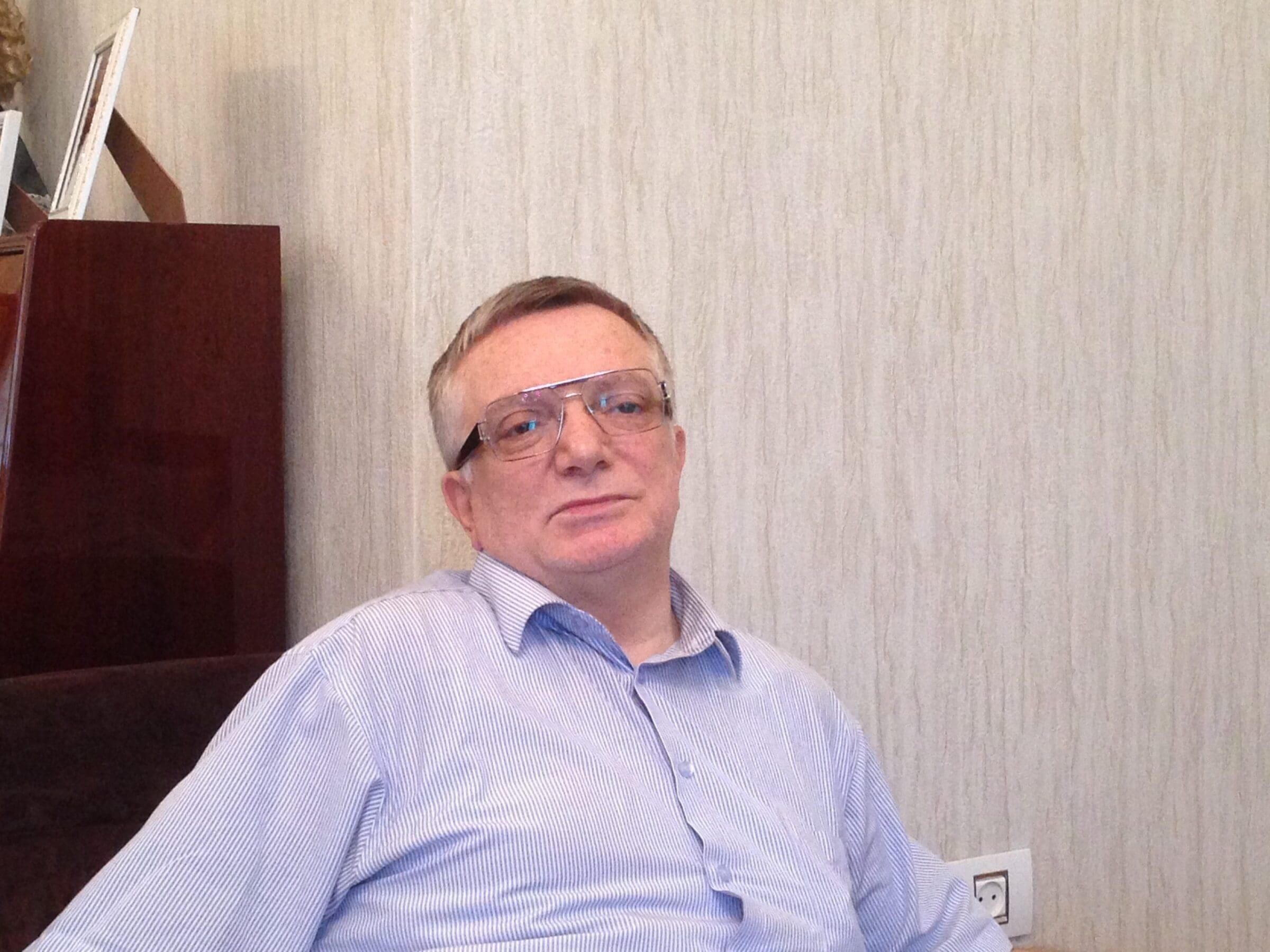 İsfəndiyar Vahabzadə