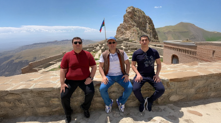 Soldan: Seymur Talıbov, Vüqar Abbasov, Hünbət Qəhrəmanov (Mənbə: Instagram)