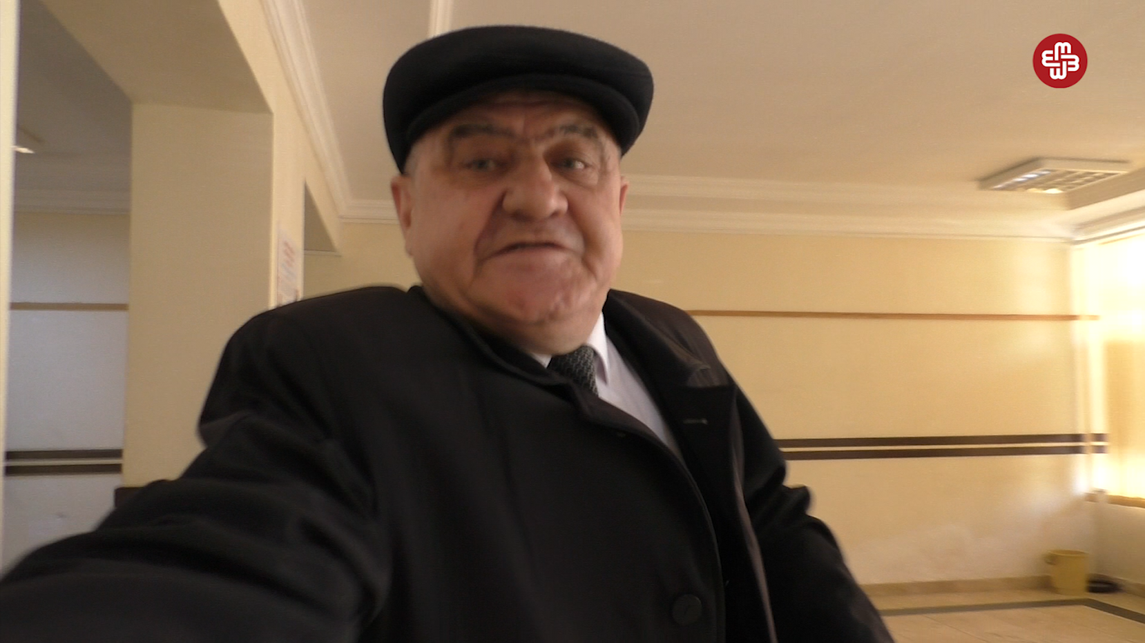 Zorakılıq edən nümayəndə