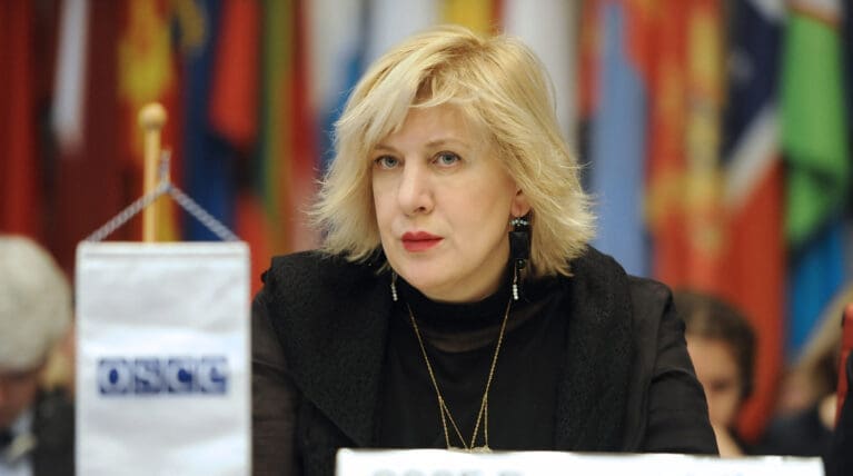 Dunya Miyatoviç