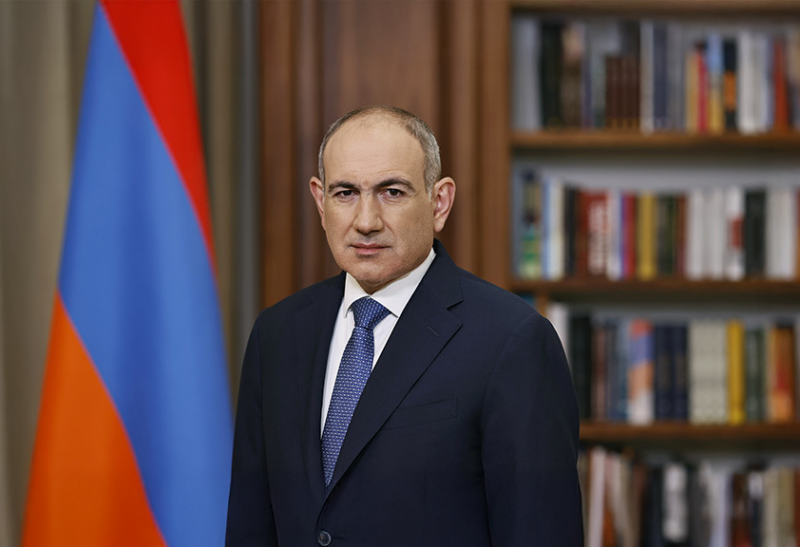 Nikol Paşinyan - Foto: Baş nazirin səhifəsi