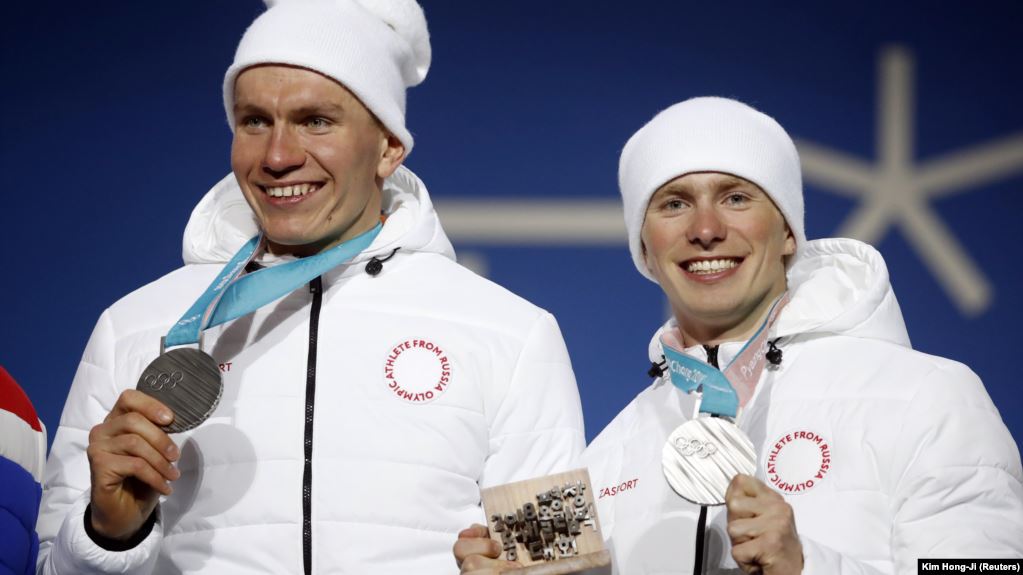 Olimpiada qalibləri Danis Spitsov və Aleksandr Bolşunov