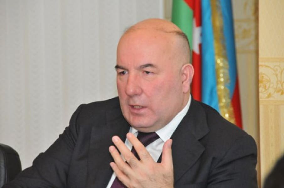 Эльман Рустамов