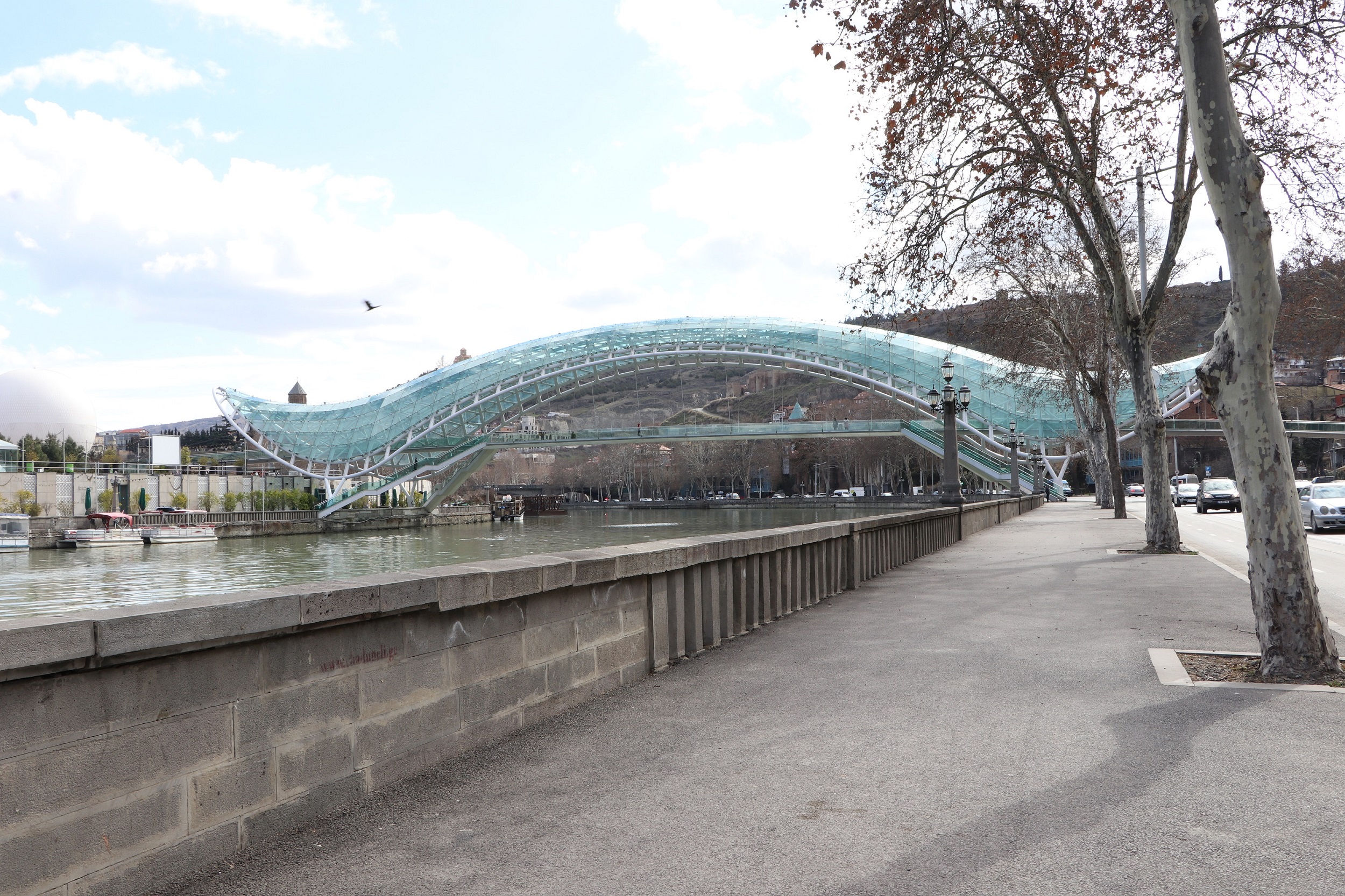 Мост мира в Тбилиси. Фото: Мейдан ТВ