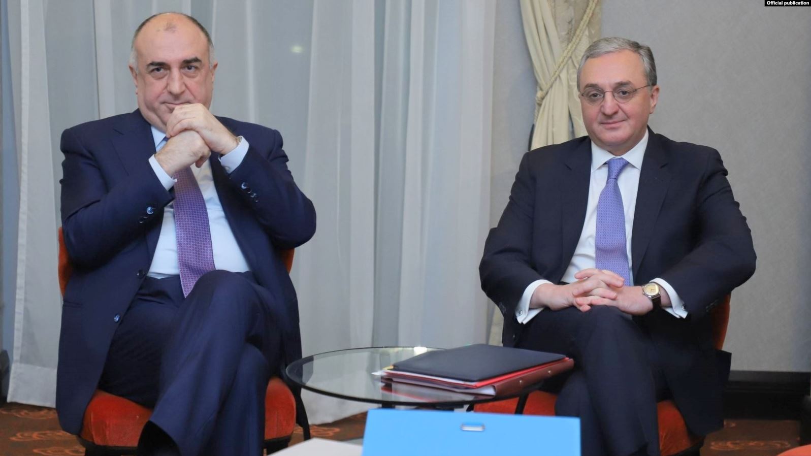 Azerbaijan's Foreign Minister Elmar Mammadyarov (L) meets his Armenian counterpart Zohrab Mnatsakanyan in Bratislava on 4 December.