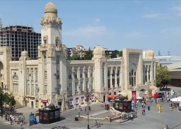 Метро 28 мая