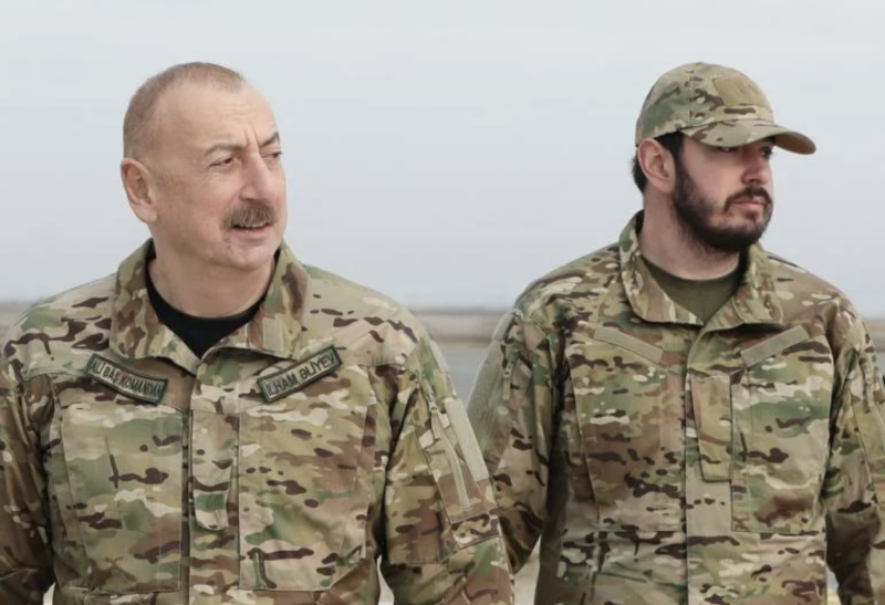 İlham Əliyev oğlu ilə, foto: president.az