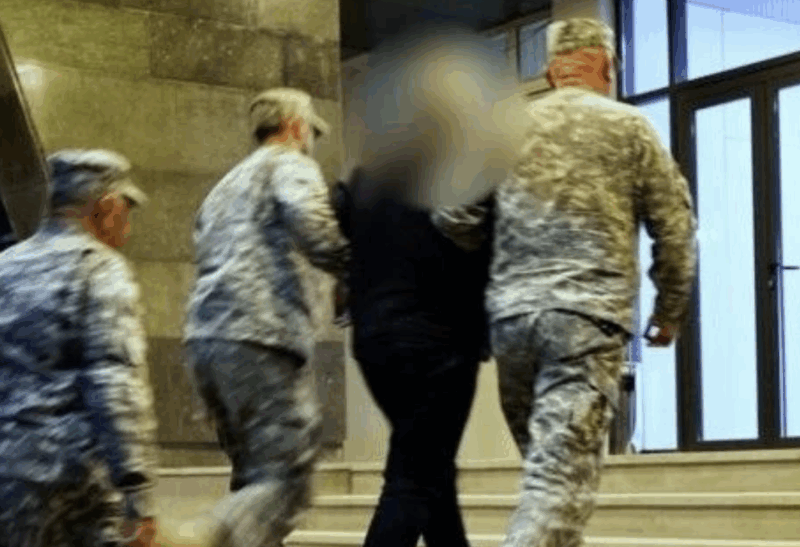 Eks məmur həbs edilən zaman. Foto: Gürcüstan DİN