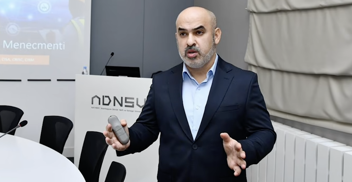 İlqar Əliyev