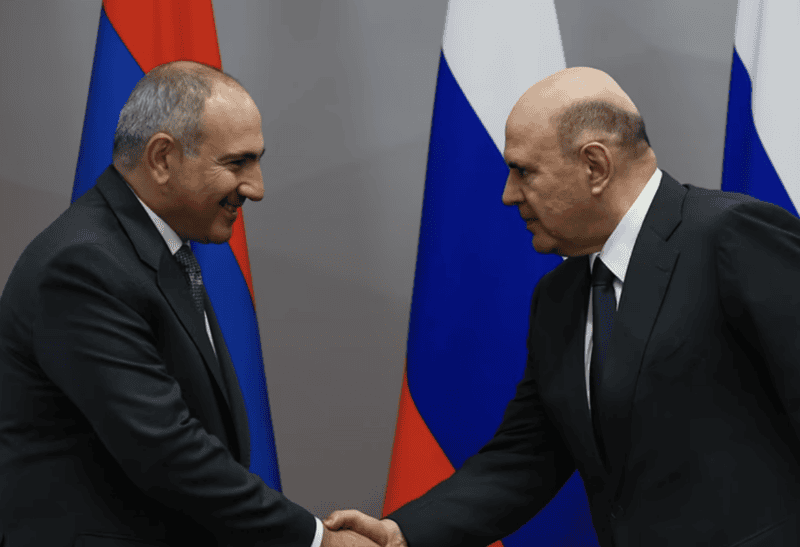 Paşinyan və Mişustin - 2025-ci il, rəsmi foto.