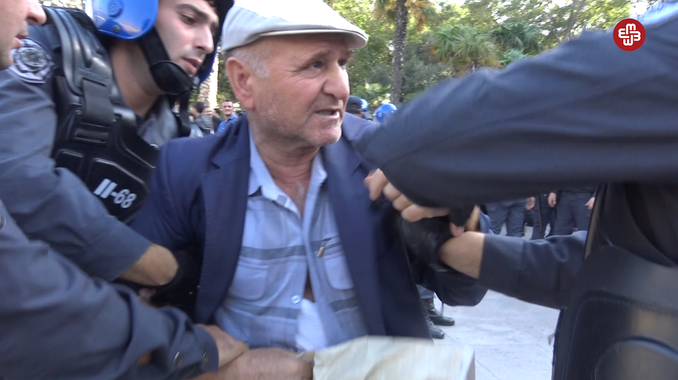 20 bıçaqla öldürülən Leylanın anası danışır